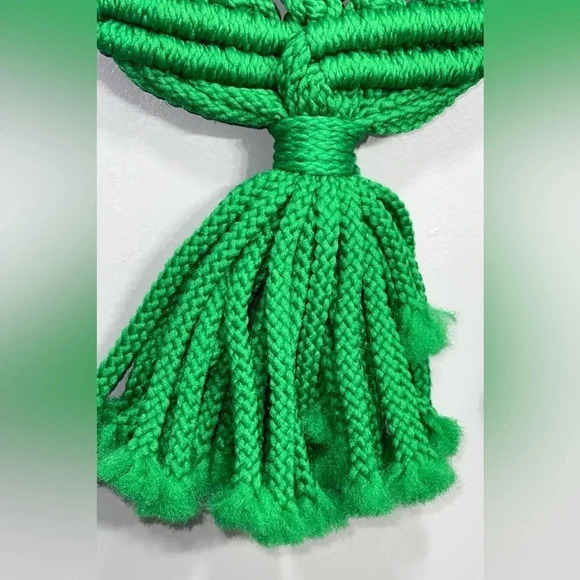 Macrame Vintage Custom Handmade Hanging Christmas Trees Green/Red Beaded Decor - Picture 4 of 4